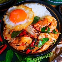 ข้าวกะเพรากุ้ง