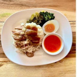 น้ำมะพร้าวปั่นนมสด&ขนมบ้าบิ่น คุณศรี 1