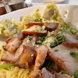 จักรพรรดิ บะหมี่เกี๊ยว สาขา สันป่าข่อย
