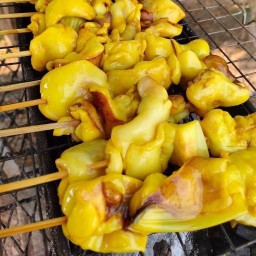 หมึกย่างถ่าน(ตลาดโต้รุ่ง ท.อ.)
