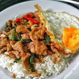 กระเพราหมู