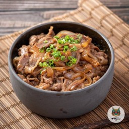 TA ข้าวหน้าเนื้อสไลด์ ผัดซอส KILIMONIN