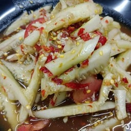 ตำแตงปูปลาร้ากุ้งสด