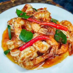 ผัดพริกแกงกุ้งเป็นกับข้าว