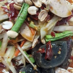 ตำหมูยอไข่เยี่ยวม้า