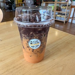 ชาไทยลาวา