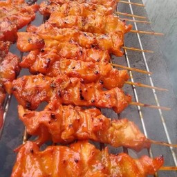 ไก่ย่างแดง ไม้ละ