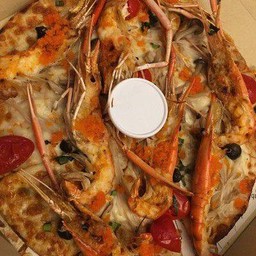Pizza หน้ากุ้งแม่น้ำ