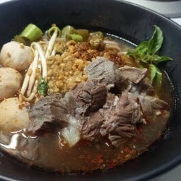 ตุ๋นเตี๋ยว ก๋วยเตี๋ยวโกเด้งโฮเด้ง กลางซอยศิริชัย กรุงเทพนนท์ 12