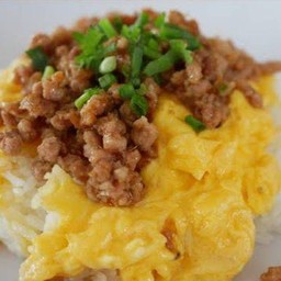 แม่อี๊ด_ข้าวหมูทอด_ไก่ทอด