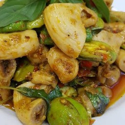 ใส้ตันผัดเผ็ด