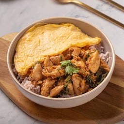 ข้าวไก่กระเทียม ไข่เจียว