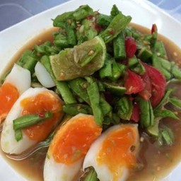 ตำถั่วไข่ต้ม