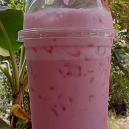 นมชมพูเย็น