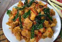 เนื้อไก่ผัดฉ่า