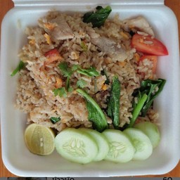 น้าสุ อาหารตามสั่ง (เจ้าเก่าวัชรพล)