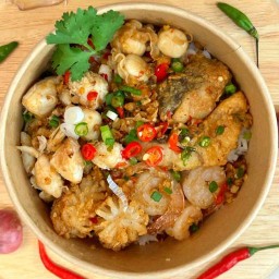 คั่วมหาสมุทรไข่ขยี้ สามชั้นคั่วพริกเกลือ