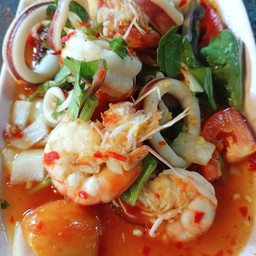 ยำรวมมิตรทะเล