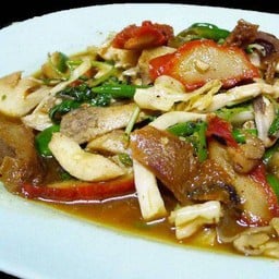 ผัดพริกเผารวมมิตร