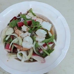 ร้านยำแซ่บ