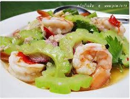 ยำมะระกุ้งสด