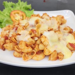 Macaroni with cheese