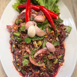 ลาบเนื้อ