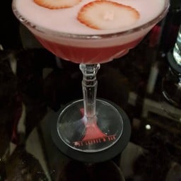The Lounge & Bar Ritzcarlton