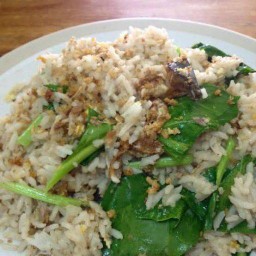 ข้าวผัดคะน้าปลาเค็มเจ