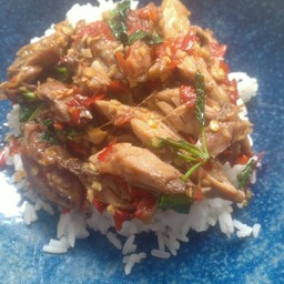 ข้าวกระเพราขาหมู