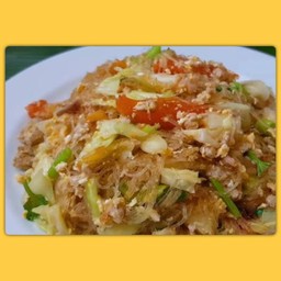 ผัดวุ้นเส้นใส่ไข่ (กับข้าว)