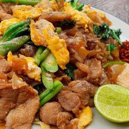 ผัดซีอิ้วหมู