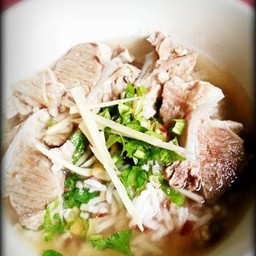 ข้าวต้มกระดูกหมู