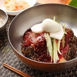 Bibim Naengmyeon 비빔냉면