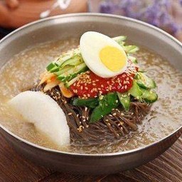 Mul Naengmyeon 물냉면