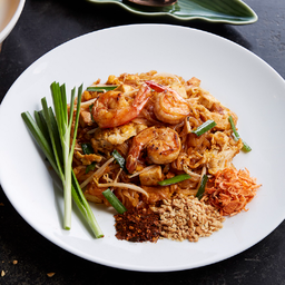 ผัดไทเส้นจันท์กุ้งสด
