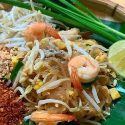 ผัดไทวุ้นเส้นกุ้งสด