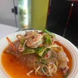 ยำวุ้นเส้นทะเล