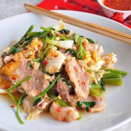 สุกี้หมูแห้ง