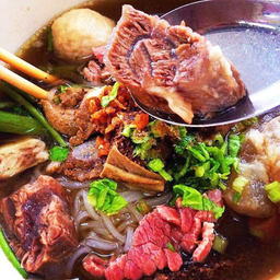 ก๋วยเตี๋ยวเนื้อ น้ำใส