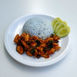 กระเพราไก่