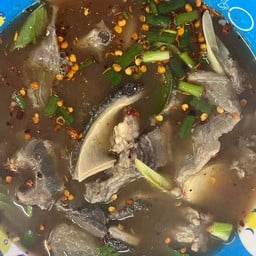 ต้มแซ่บเครื่องในเนื้อ