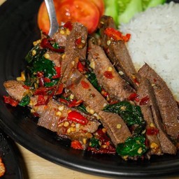 ข้าวกะเพราลิ้นตุ๋น