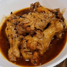 ข้าวปีกไก่น้ำแดง 4น่องเล็ก