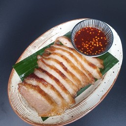 คอหมูย่างจิ้มแจ่ว