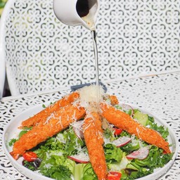 สลัดกุ้งทอดเนย&พาเมซานชีส