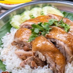 ข้าวไก่ต้มน้ำปลา