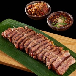 เนื้อโคขุนย่างจิ้มแจ่ว