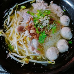 ก๋วยเตี๋ยวหมูน้ำใส พิเศษ