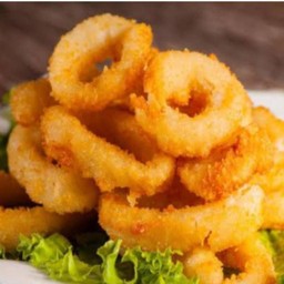 ปลาหมึกชุปแป้งทอด